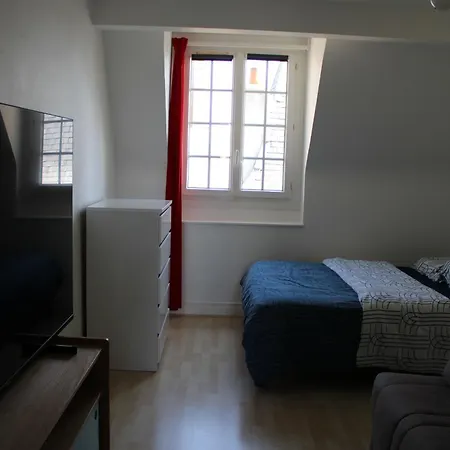Intra Apartment